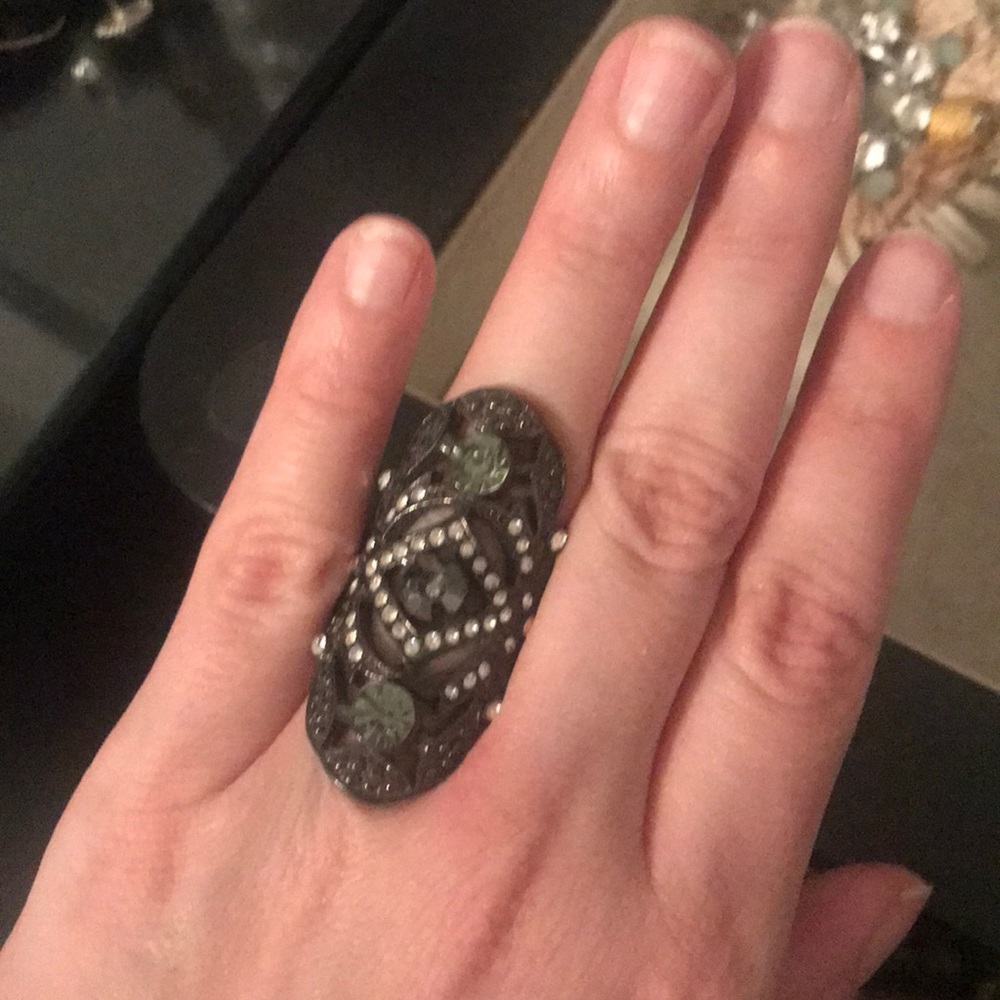 Black ring